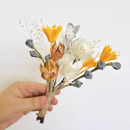 Getrocknete botanische Blumenarrangement