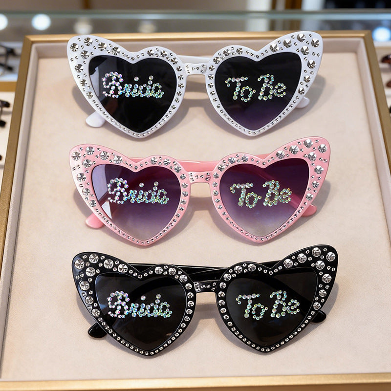 Rhinestone-besetzte Herzförmige Sonnenbrille Brehn