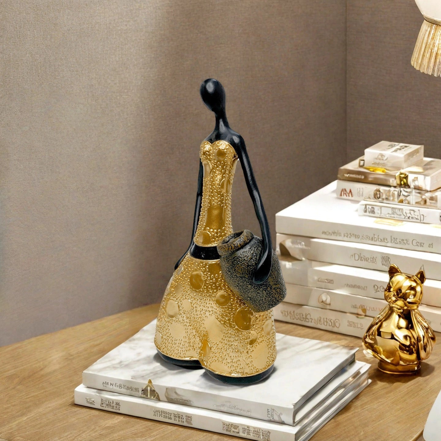 Elegante Tanzende Figur Brehn