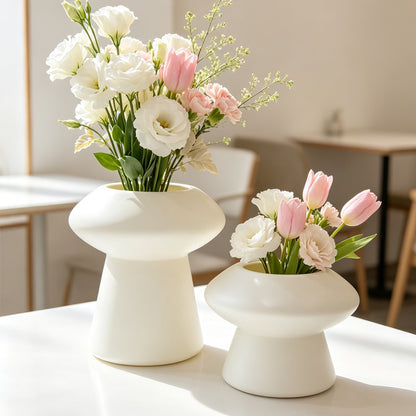 Zeitgenössische Skulpturierte Dekorative Vase Brehn