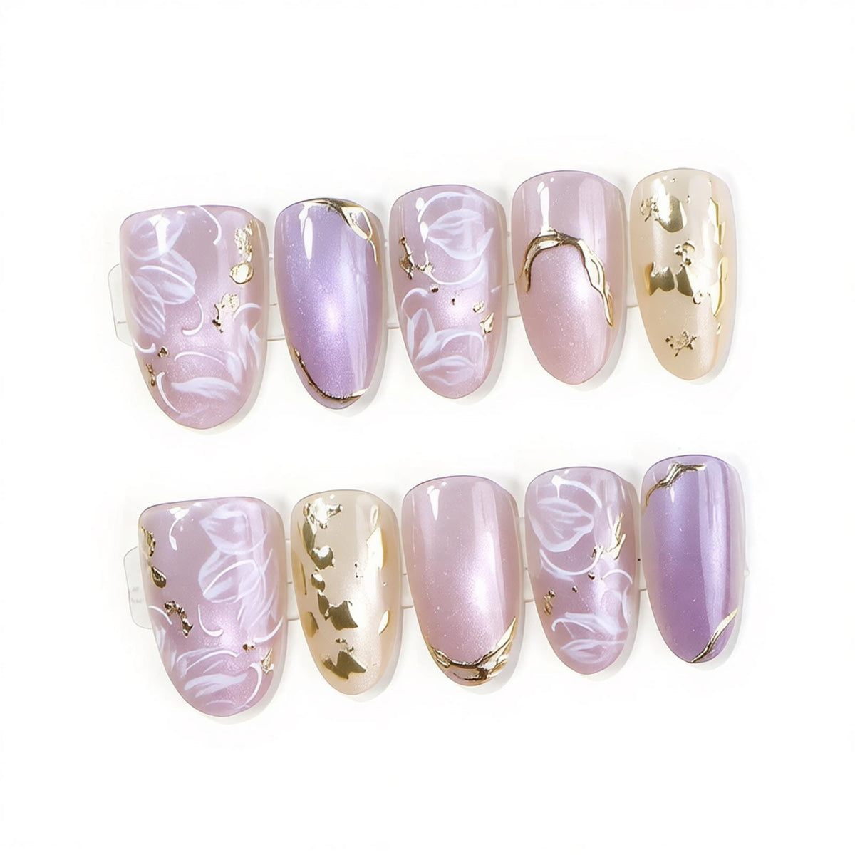 Blumen- und Metallic-Press-On-Nagelkunst Brehn