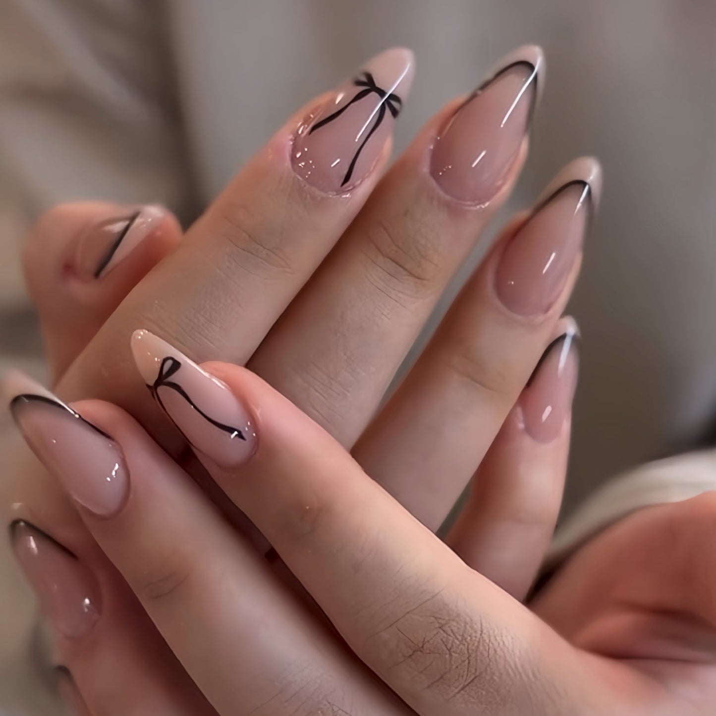 Dekoratives Press-On Nagelkunst Set Brehn