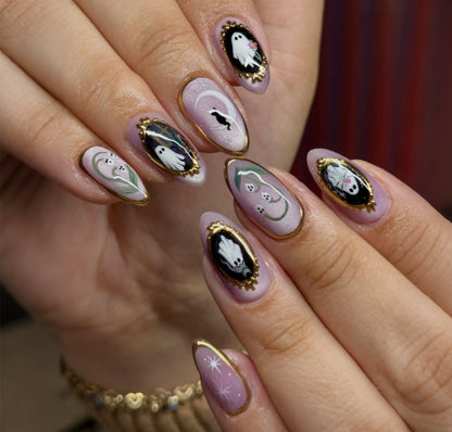 Künstlerische Halloween-Themen Press-On Nagelkunst Brehn