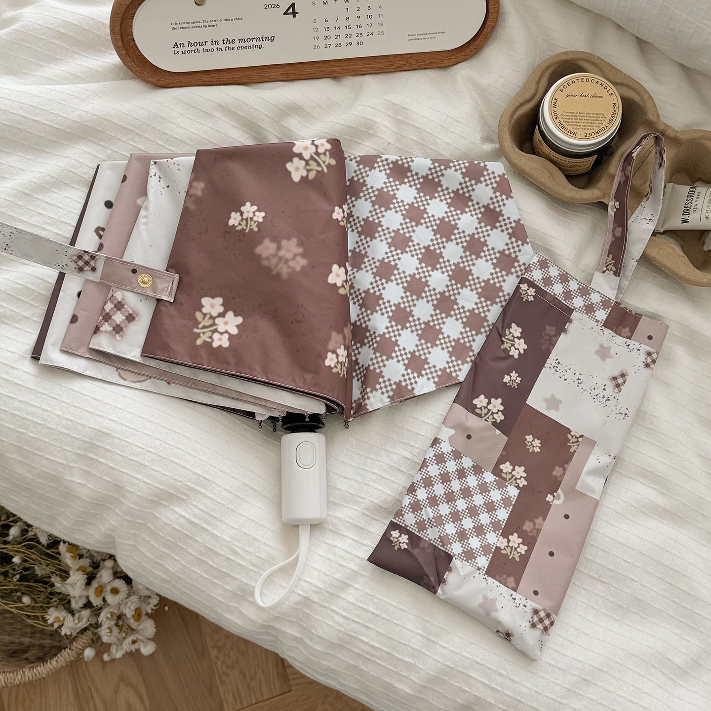 Damen Faltbarer Regenschirm mit exklusivem Patchwork-Design Brehn