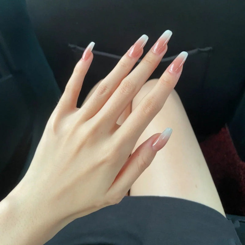 Elegante Nagelkunst Brehn