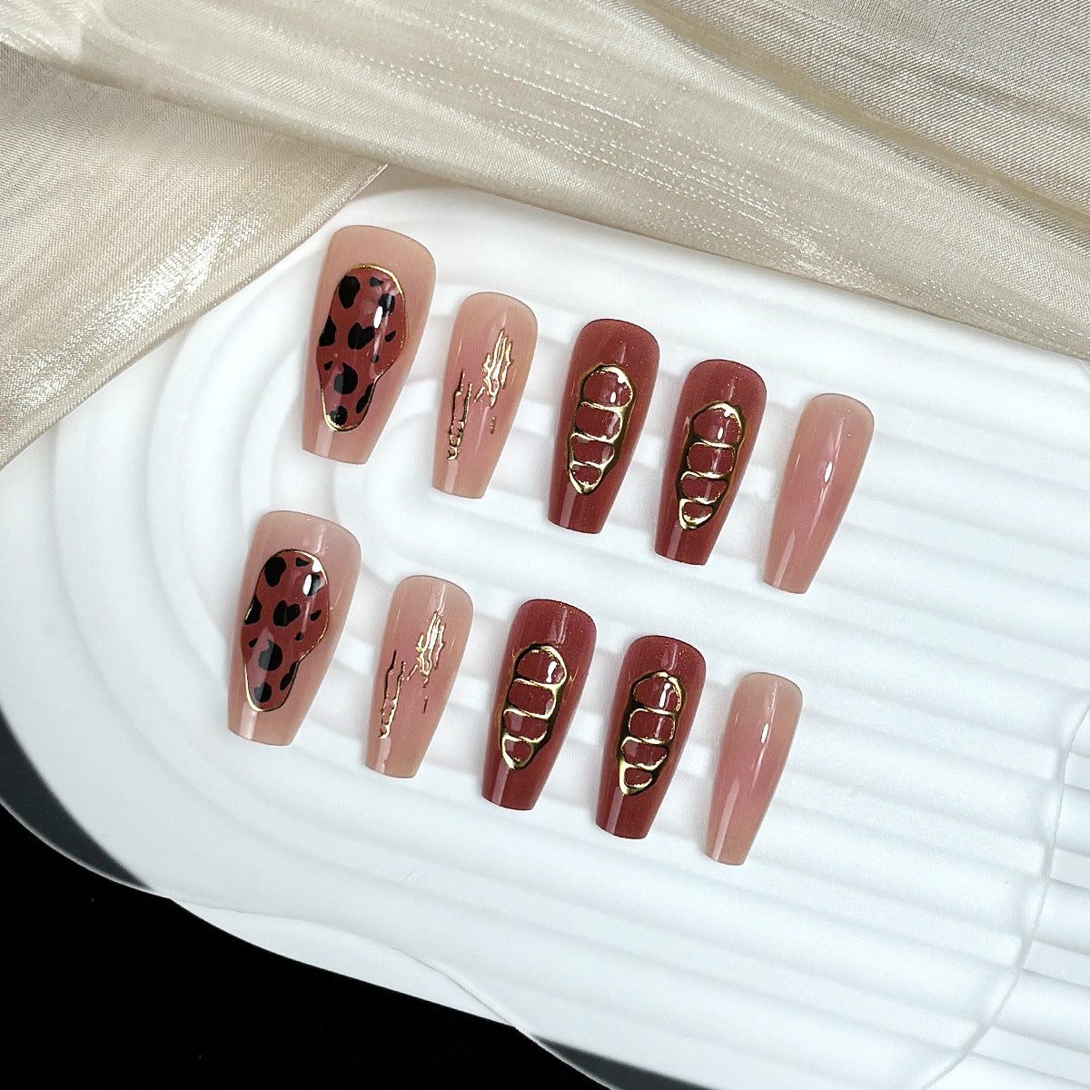 Elegantes Nail Art Set Brehn