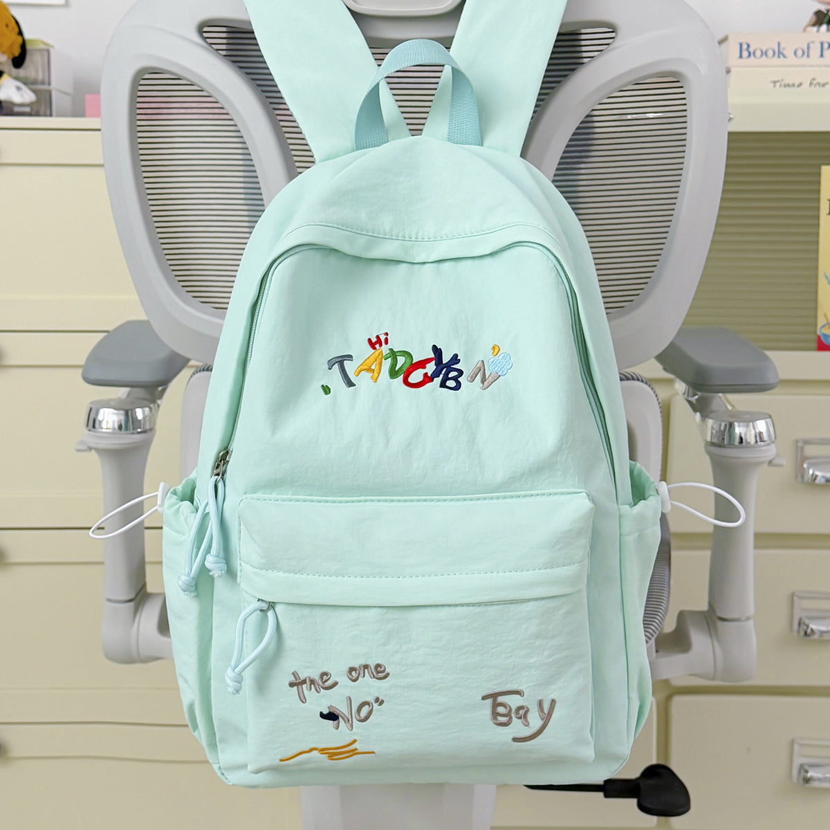 Stylische gestickte Rucksack Brehn