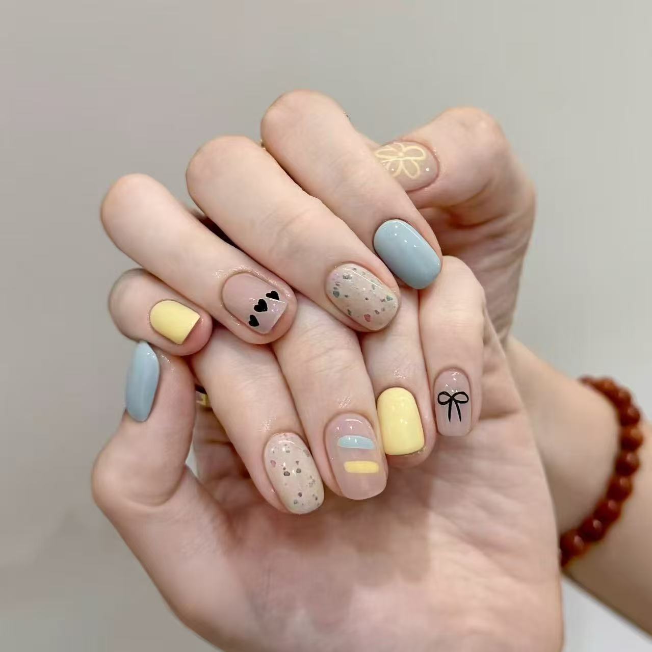 Kreative Nagelkunst Design Kollektion Brehn
