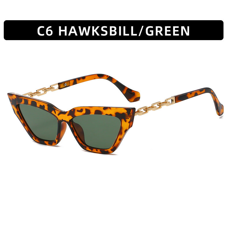 Chic Katzenaugensonnenbrille mit Kettenakzenten