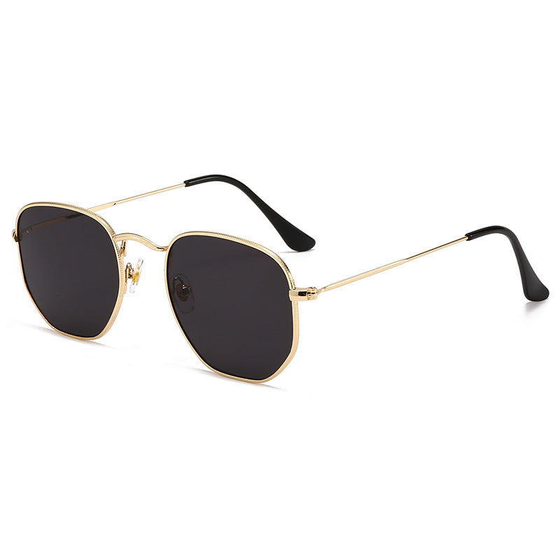 Damen Oversized Sonnenbrille mit elegantem goldenen Metallrahmen und massivem UV-Schutz Brehn