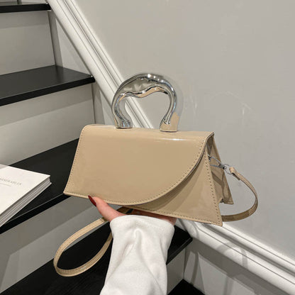 WoChic Lackleder Handtasche Brehn