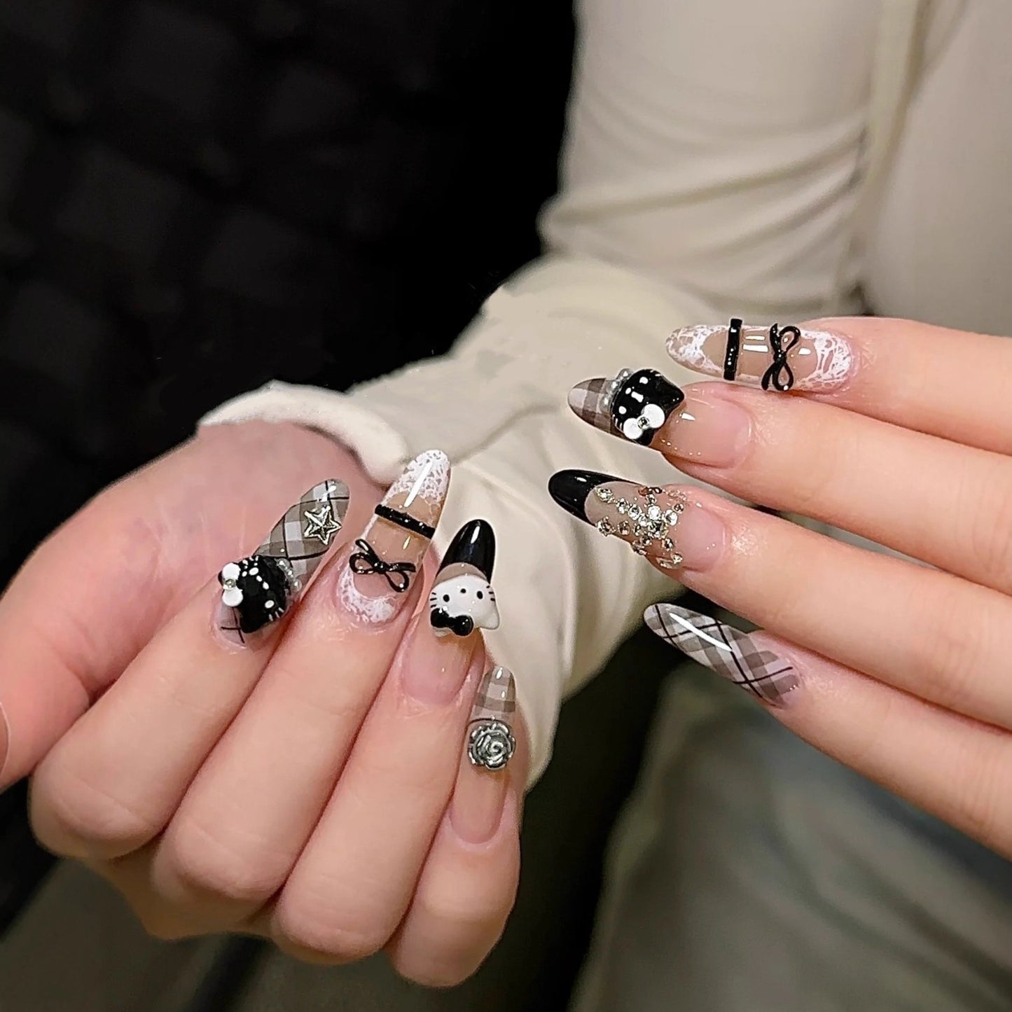 Premium dekoratives Nagelkunst Press-On Set Brehn