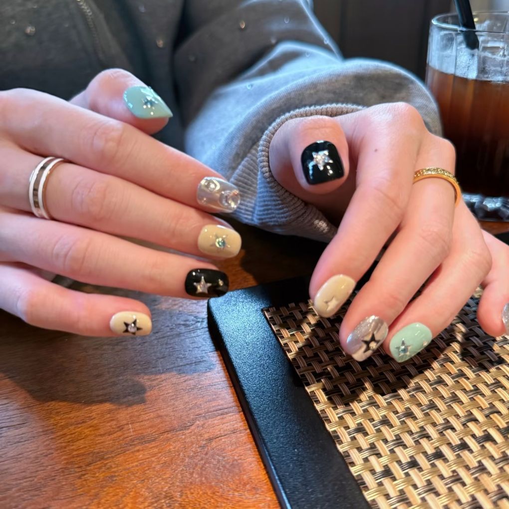 Künstlerisches Nagelkunstset  1791717425