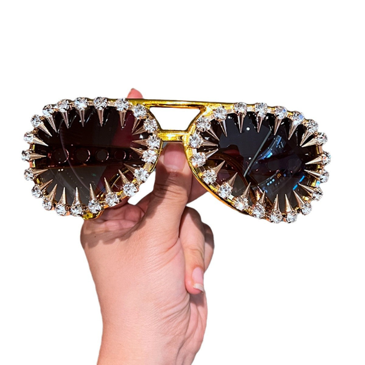 Damen Sonnenbrille im futuristischen Design mit spitzen Kristallverzierungen Brehn