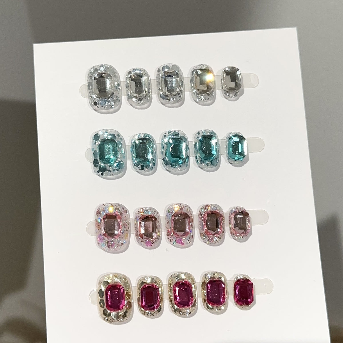 Funkelnde Strass 3D Aufkleber-Nagelkunst