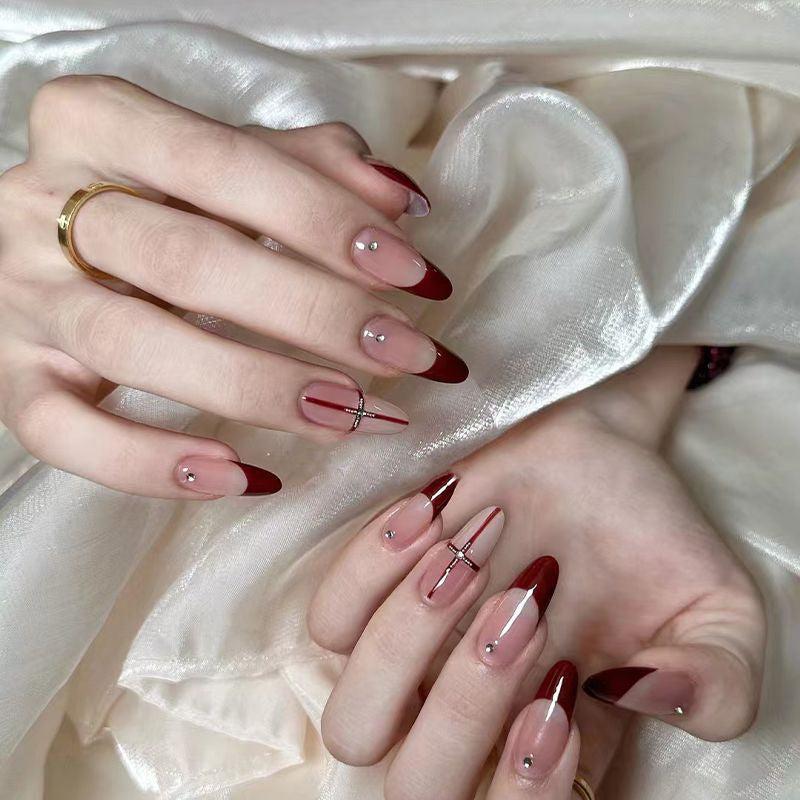 Glänzendes dekoratives Press-On-Nagelset Brehn