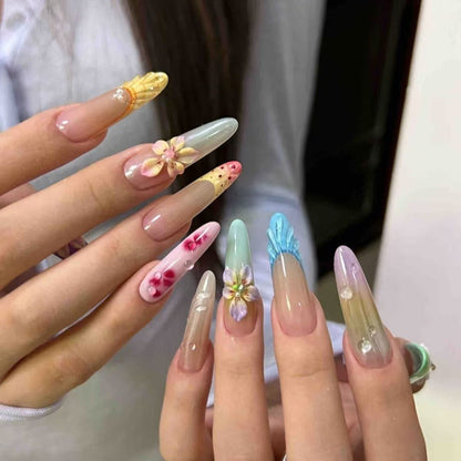 Künstlerische Blumenmuster Druck-Nagelverbesserungen