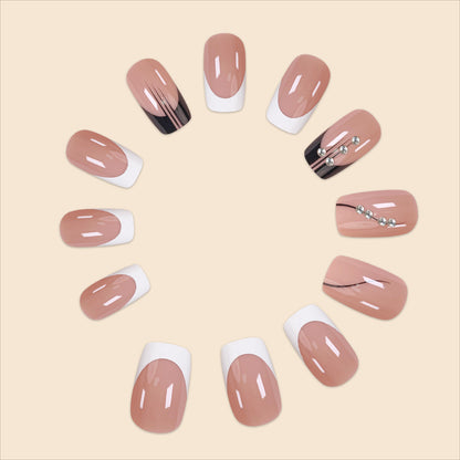 Elegante Kristall Akzent Nagelkunst