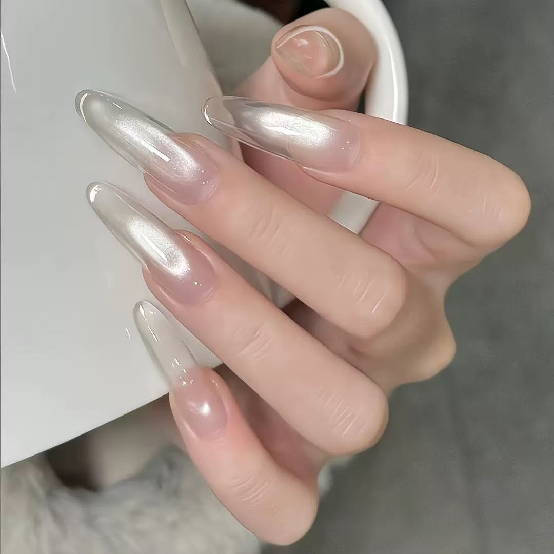 Dekoratives Press-On-Nageldesign Brehn