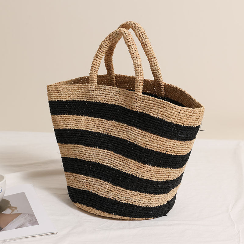 Geflochtene Strandtasche mit Modernem Streifenmuster Brehn
