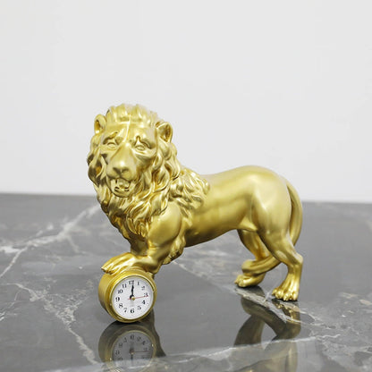 Dekorativer Löwenfiguren mit Uhr