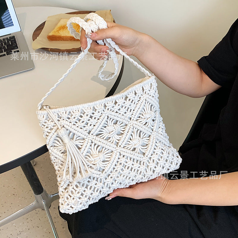 Handgeknüpfte Umhängetasche mit Quasten und Geometrischem Muster Brehn