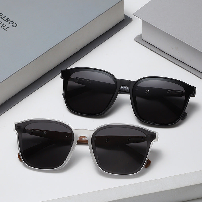 Damen stilvolle oversized Sonnenbrille mit hölzernen Akzenten Brehn