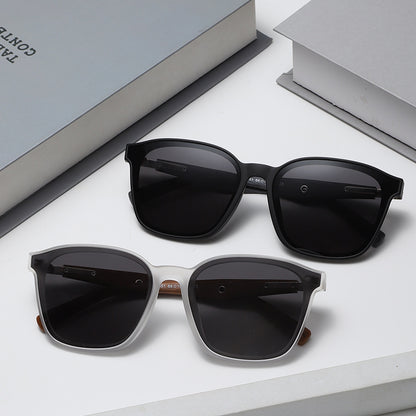 Damen stilvolle oversized Sonnenbrille mit hölzernen Akzenten Brehn
