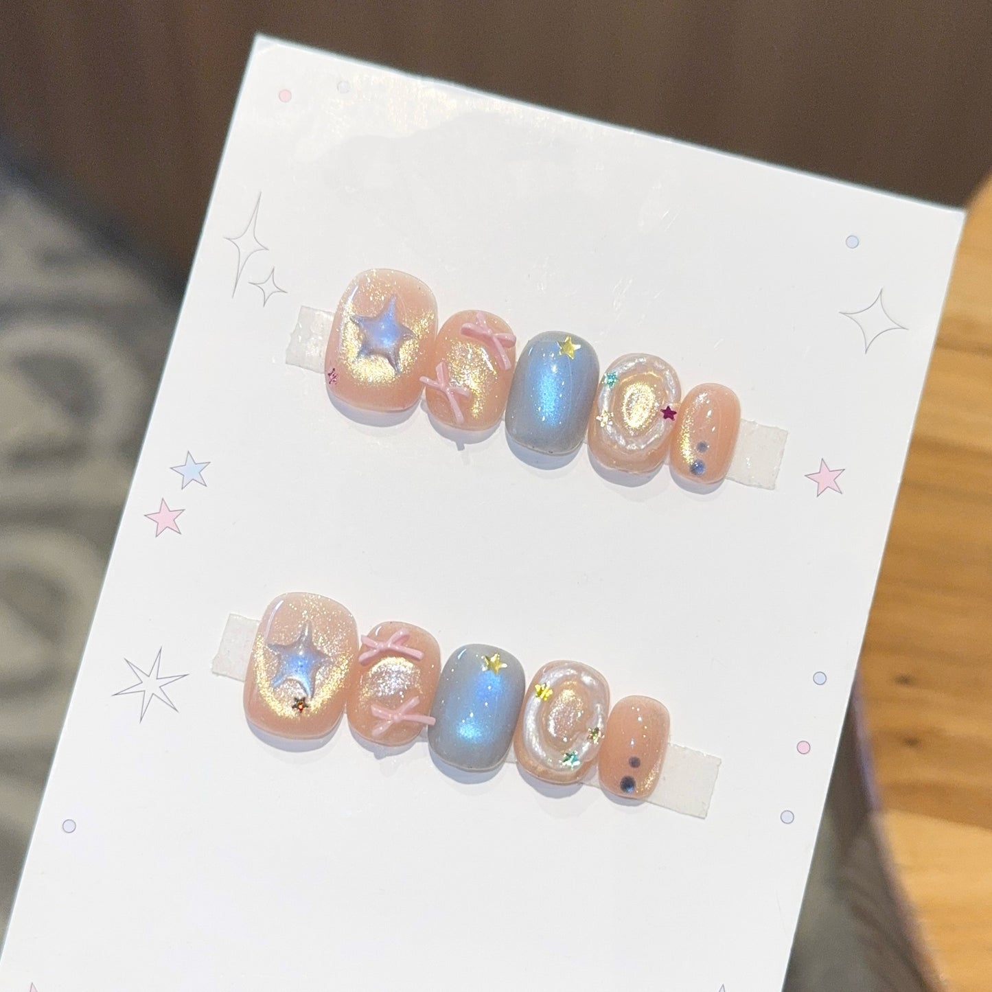 Kunstnagelset mit Funkelnden Sternen- und Glitzermotiven Brehn