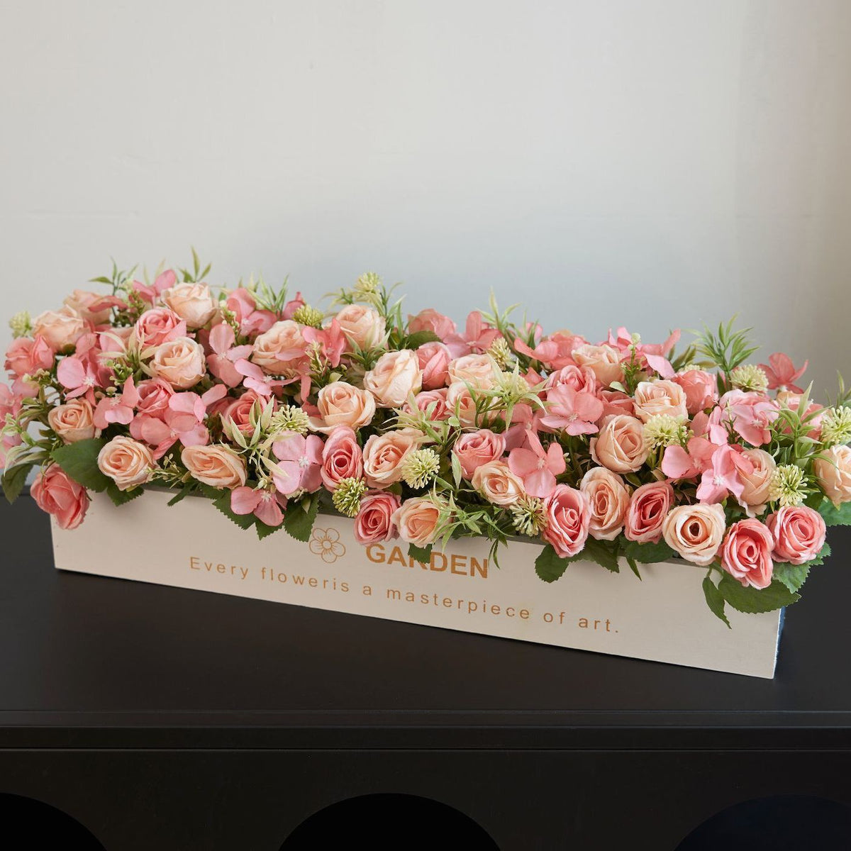 Hochwertige künstliche Blumenarrangement