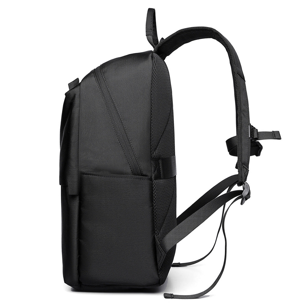 Schlanker Multifunktionaler Reise-Rucksack Brehn