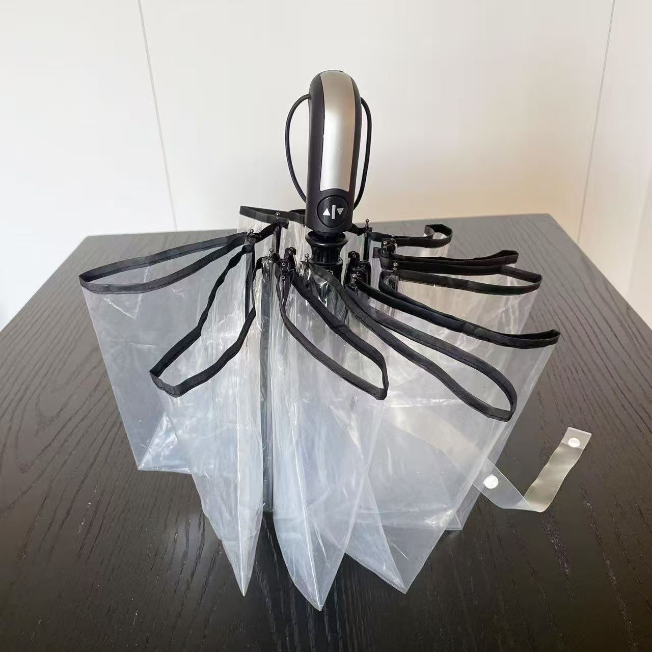 Damen Winddichter, selbsttragender Regenschirm mit innovativem Design Brehn