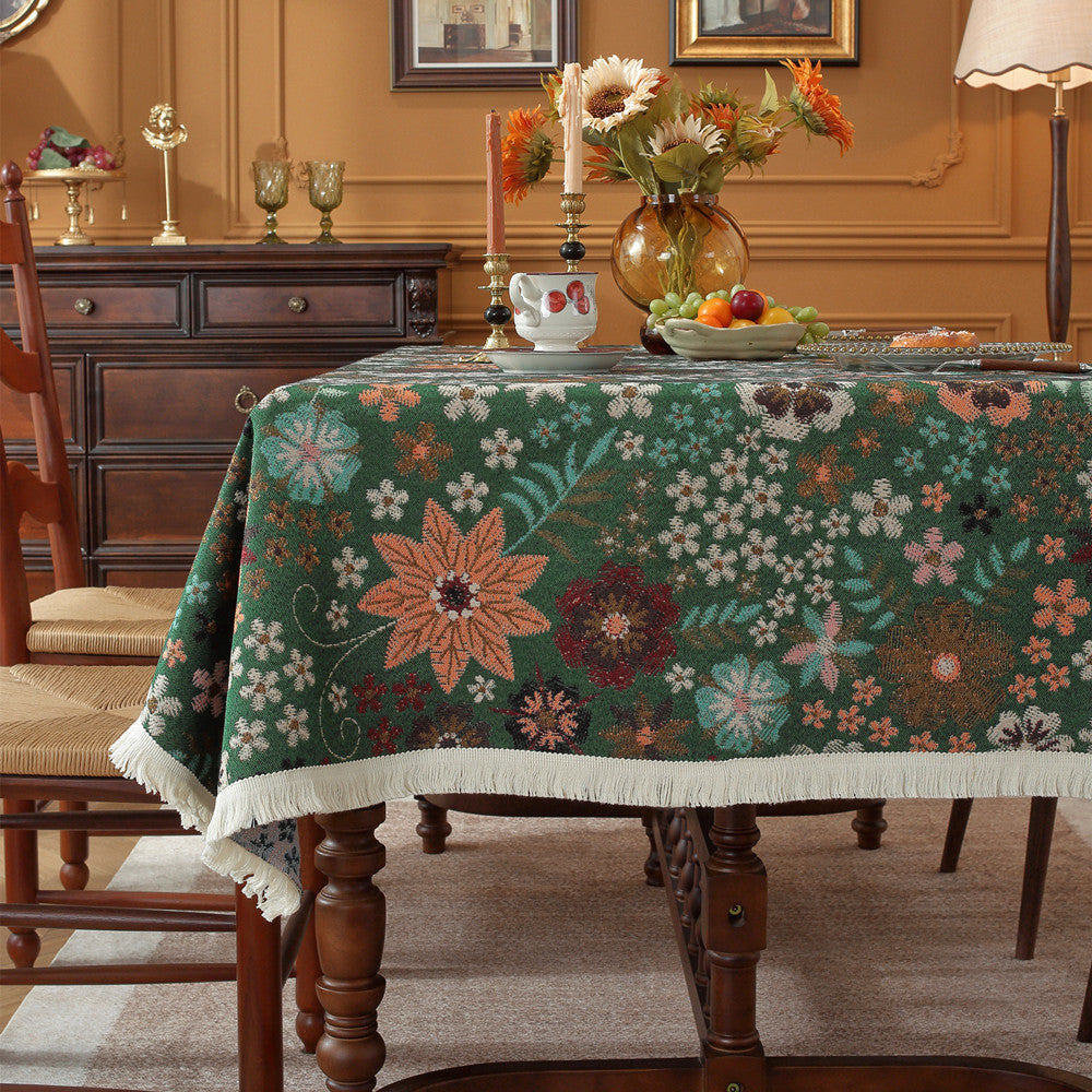 Klassische Floral bestickte Tischdecke