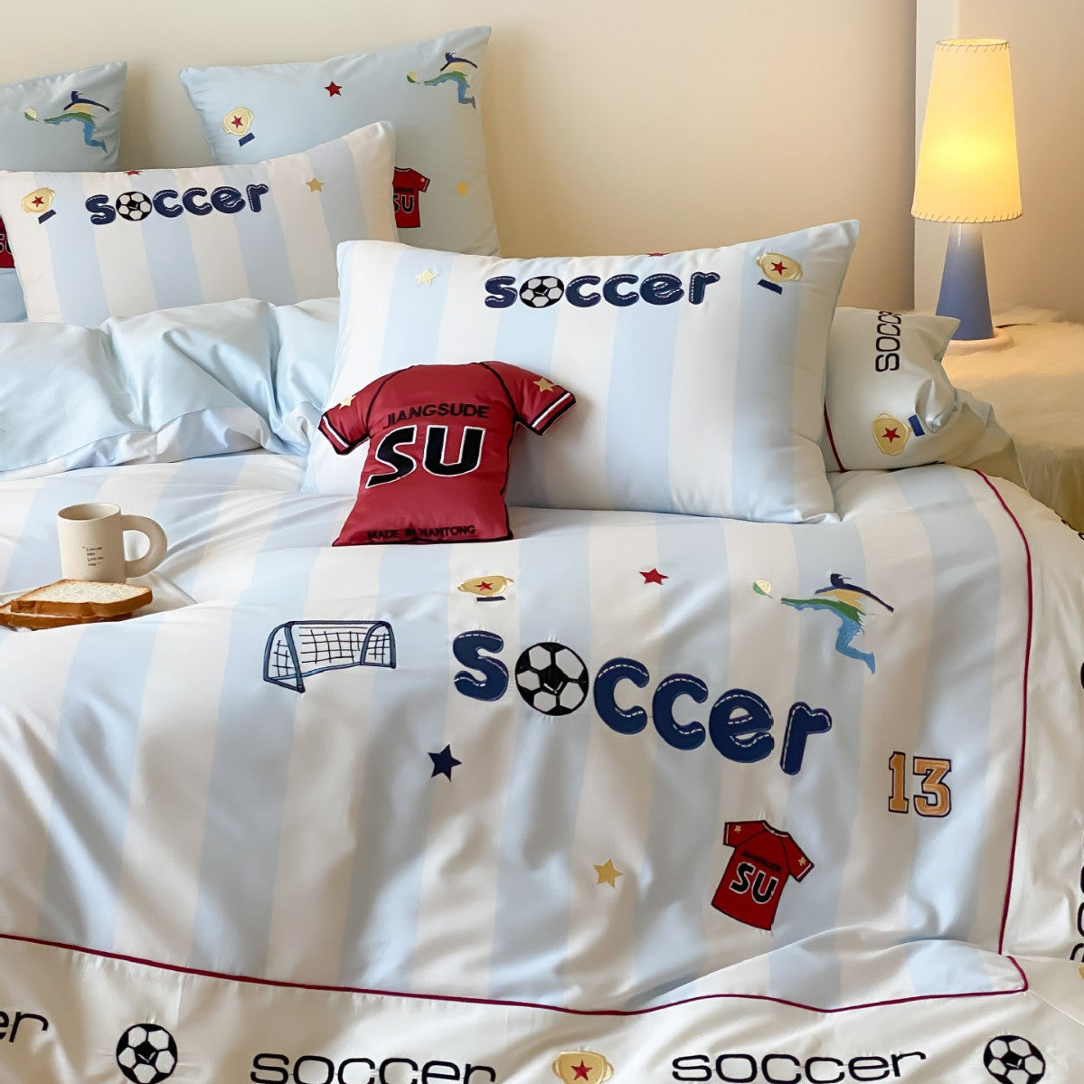 Kinderbettwäsche-Set mit Fußball-Motiv aus weichem Baumwollsatin