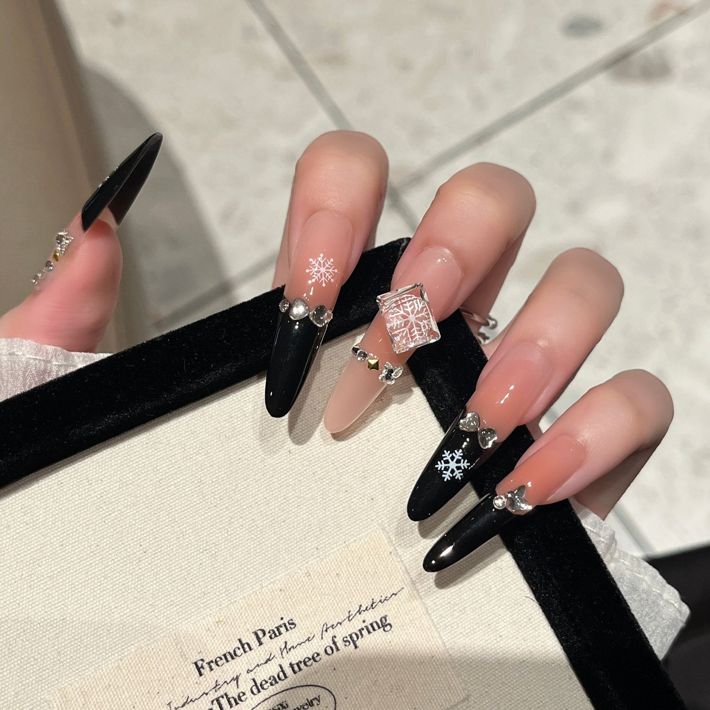 Künstlerische Lange Stiletto Press-On Nägel Brehn
