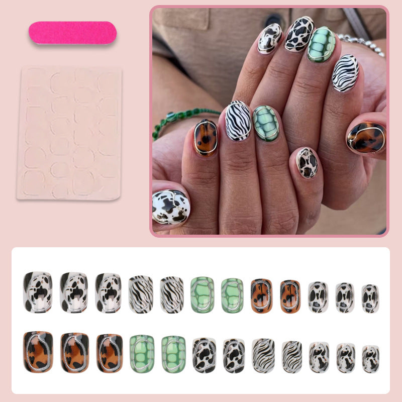 Kunstnagelset mit trendigen Tiermustern Brehn