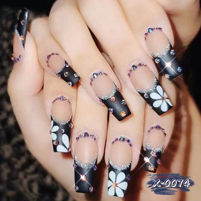 Glamouröses Floral- und Strass-Nagelkunst-Set