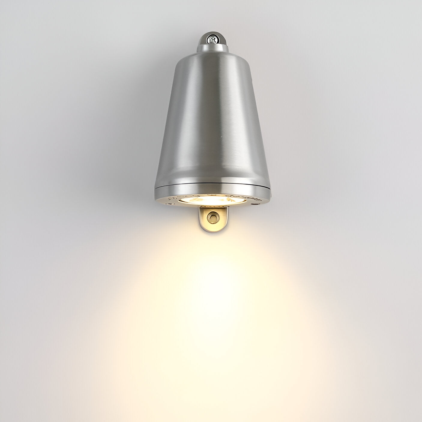 Brehn | Minimalistische LED Außenwandleuchte