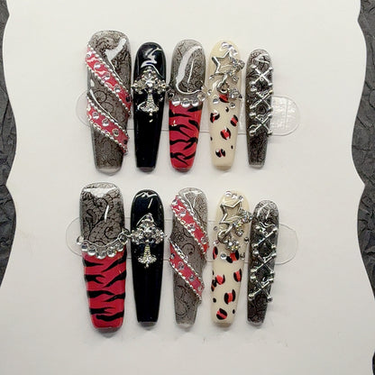 Dekorative Nagelkunst