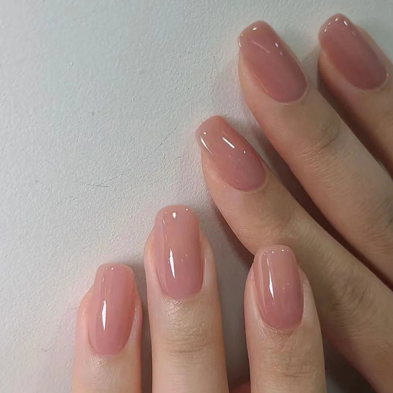 Stylisches Press-On-Nagelset mit schimmerndem Finish Brehn