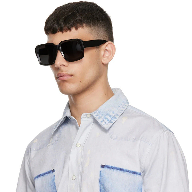 Damen Geometrische Sonnenbrille mit breitem Rahmen Brehn