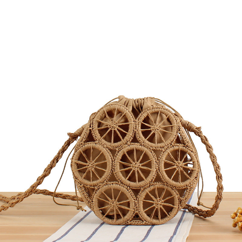 Runde Korbtasche mit Unverwechselbarem Design Brehn