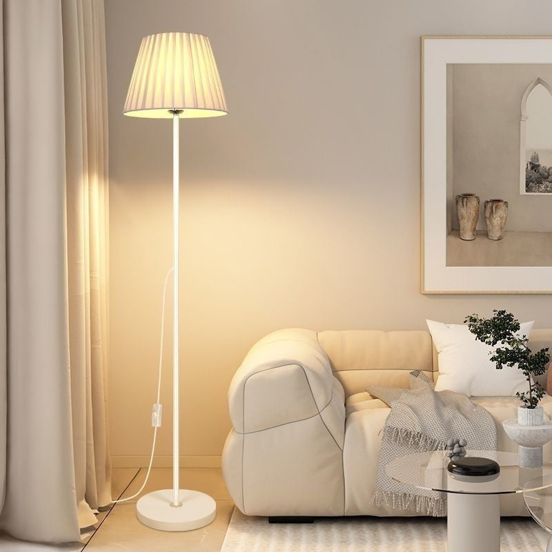 Moderne Stehlampe