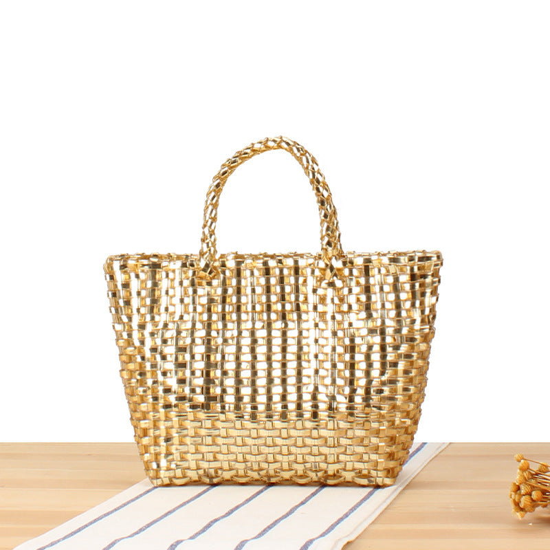 Handtasche Aus Geflochtenem Naturmaterial mit Eleganten Akzenten Brehn