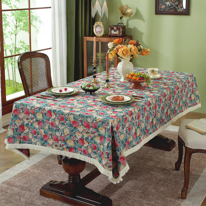 Elegante gemusterte Tischdecke