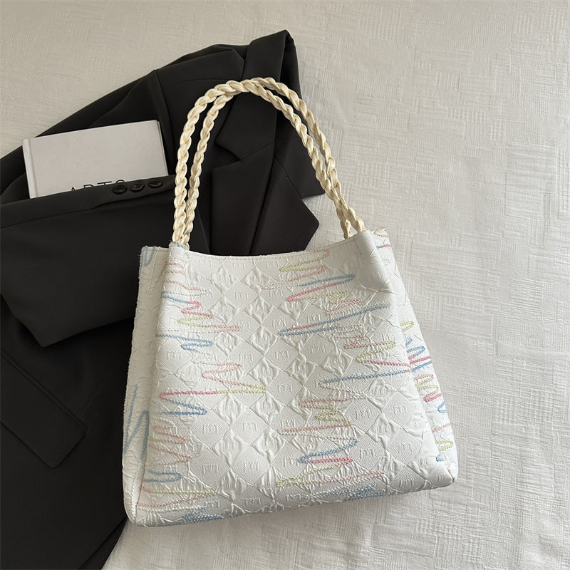 Gepolsterte dekorative Schultertasche Brehn
