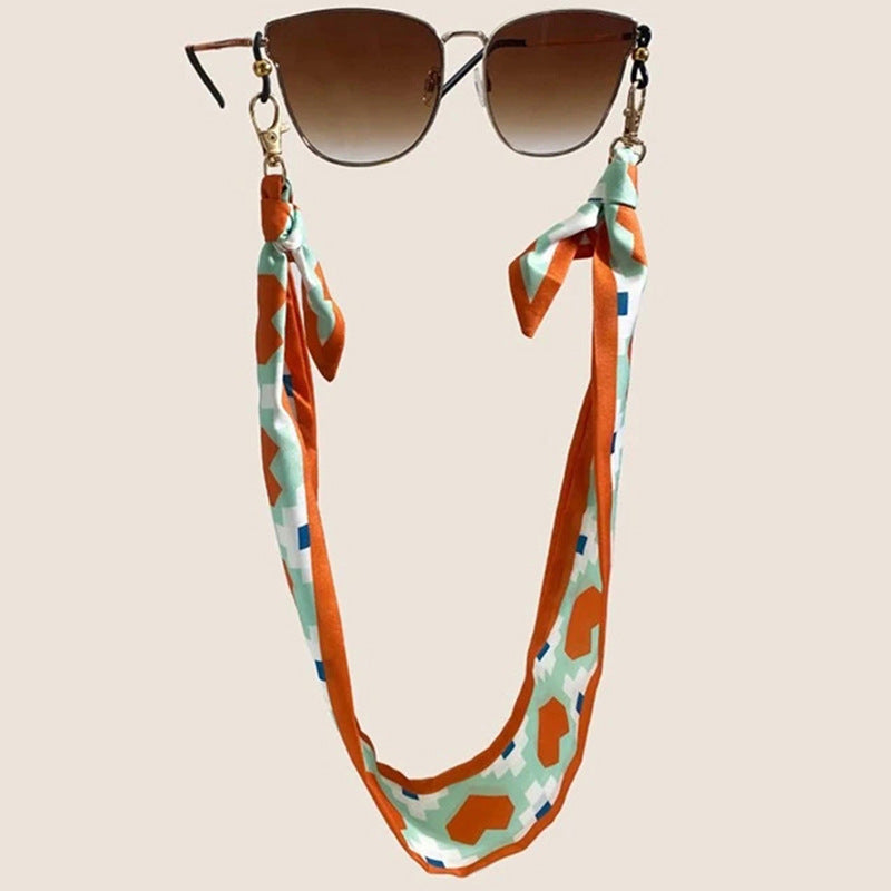 Modischer Stoffmaskenhalter mit Floralen Motiven Brehn