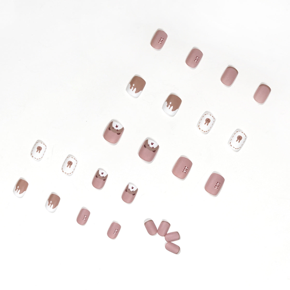 Kunstvolle Nagelkunst mit Bärenmotiv Brehn