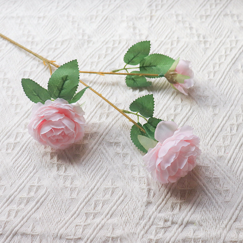 Elegante künstliche Rosenstängel
