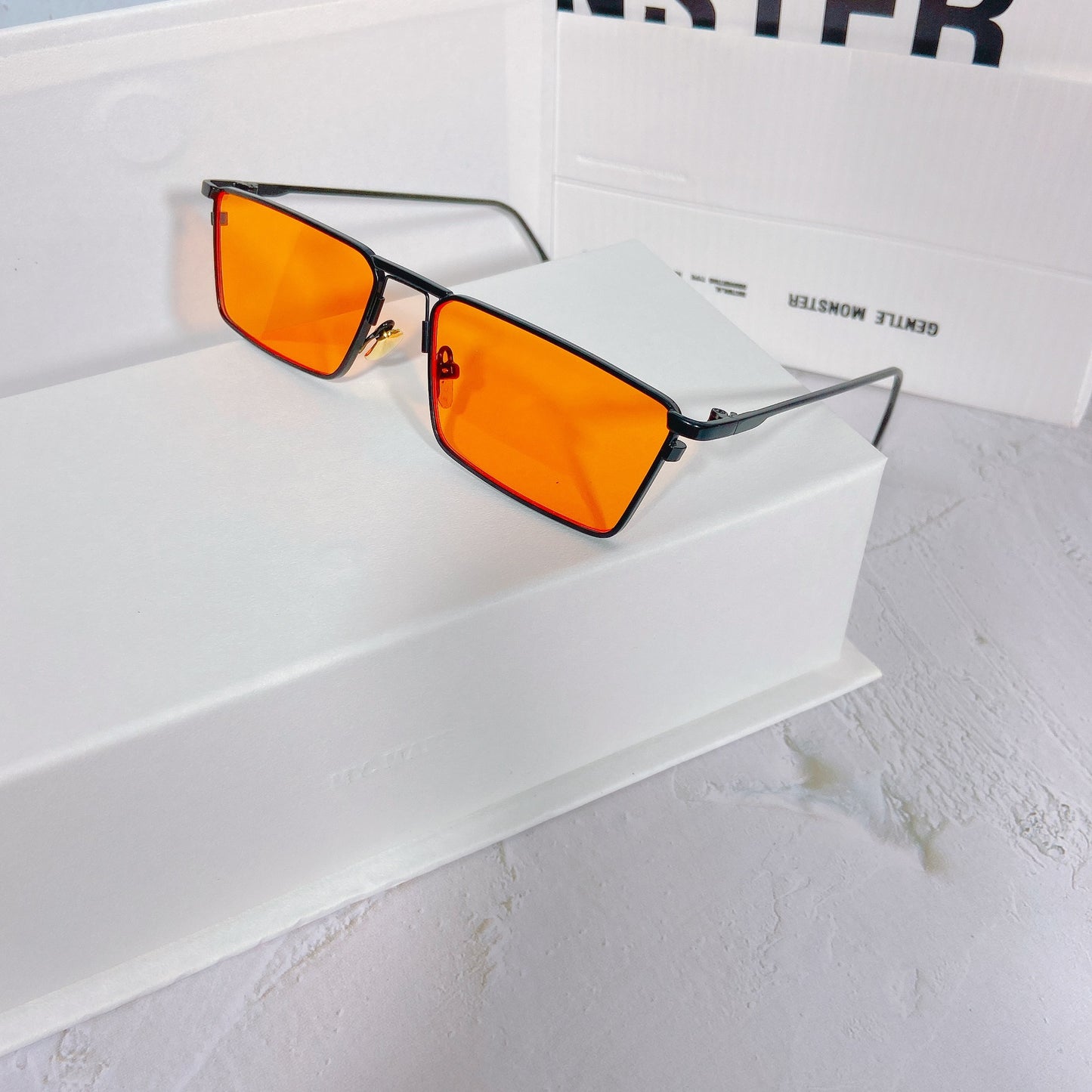 Modische Sonnenbrille mit Rechteckigem Metallrahmen Brehn